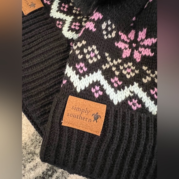 MOMMY & ME❤️Set of 2 New Matching Beanies-Mom has One Faux Fur PomPom Kid Has 2! - Picture 4 of 7